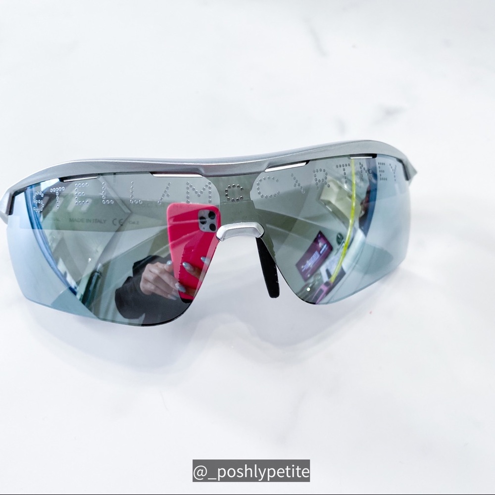 Stella McCartney sports mirror shield  metallic silver sunglasses - Picture 4 of 15